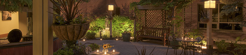 Parties and events in outdoor courtyards - Algoma's Water Tower Inn & Suites